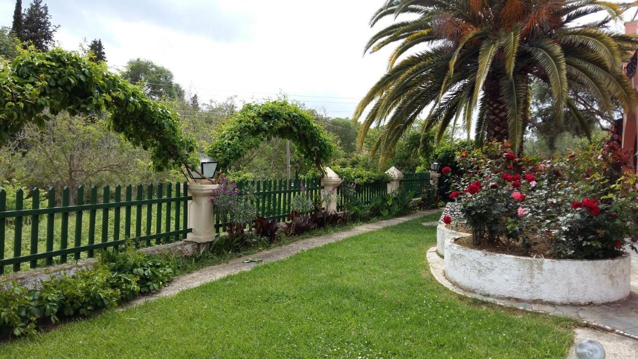 Pool Villa Grigoris Aspiotades المظهر الخارجي الصورة